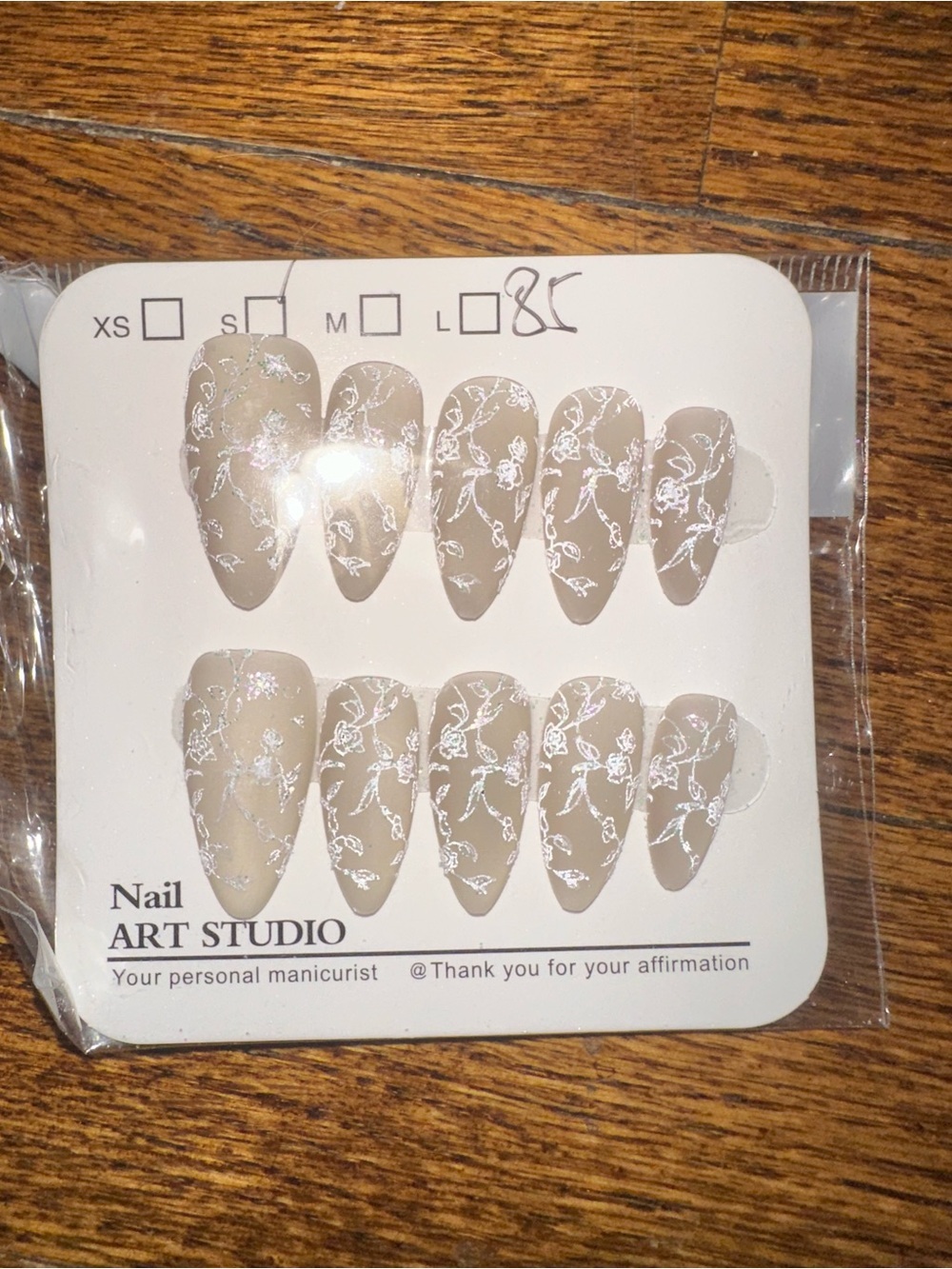 Neutral Beige Press-On Nails with White Lace Glitter Floral Design NEW